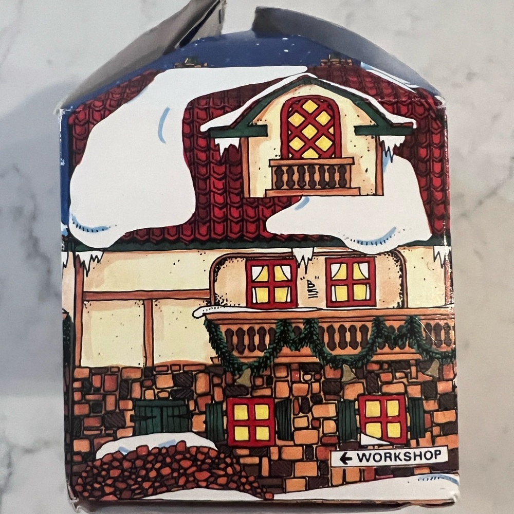Department 56
NORTH POLE SERIES
SANTA'S WORKSHOP Christmas Ornament EUC